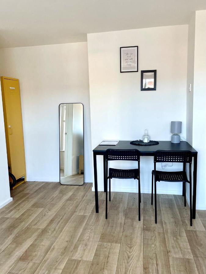 Central, Bright & Spacious Apartment - Parking Included Bournemouth Bagian luar foto